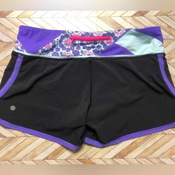 LULULEMON Groovy Run Short Size 8​​ - Picture 4 of 9